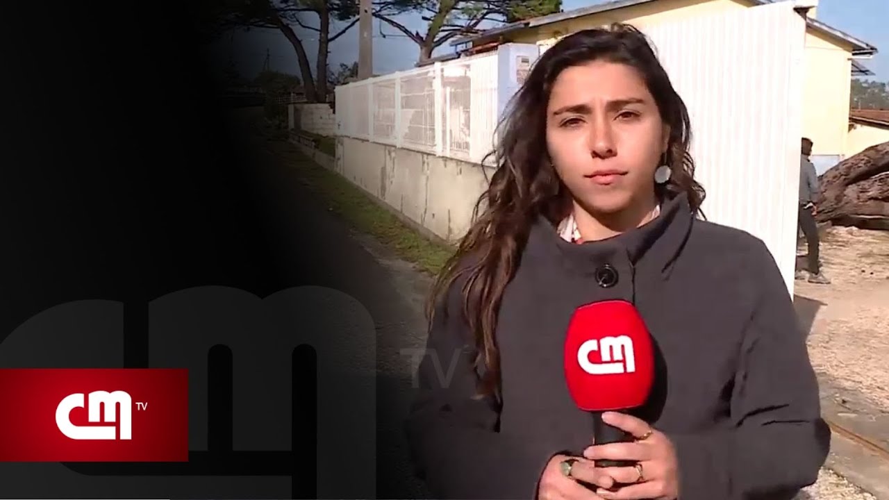 Jornalista da CMTV entrevista o pai na casa onde cresceu após passagem do mau tempo
