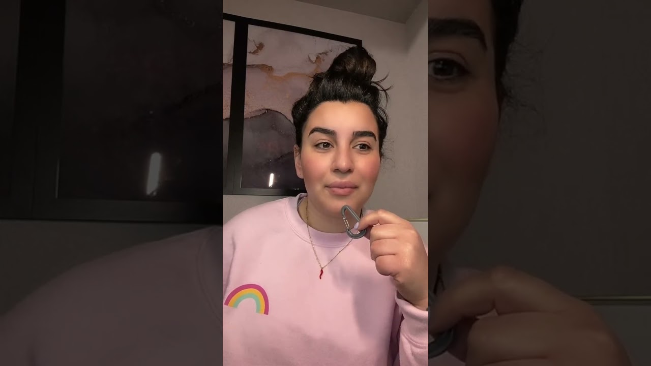 Lesbian gaydar #lesbian #lesbiantiktok #gaydar #gay #gayawakening #comingoutstory #lgbt #queer