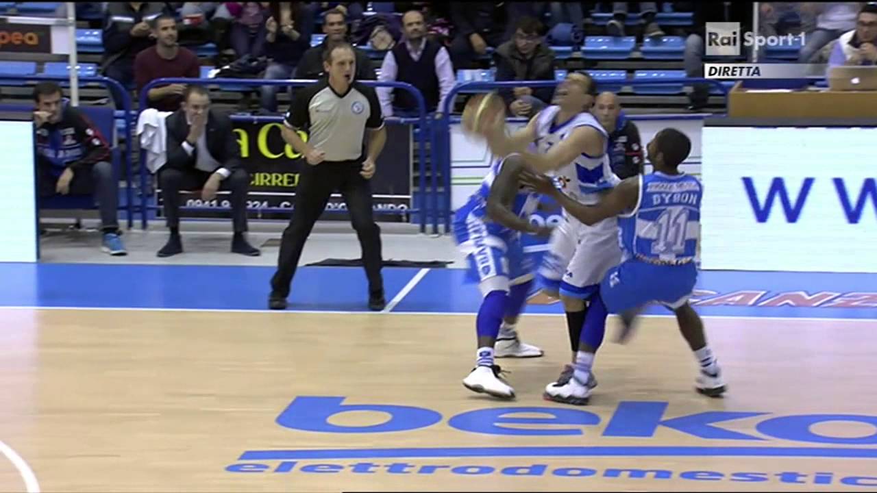 Basketinside.com// L'emozionante finale tra Orlandina e Sassari