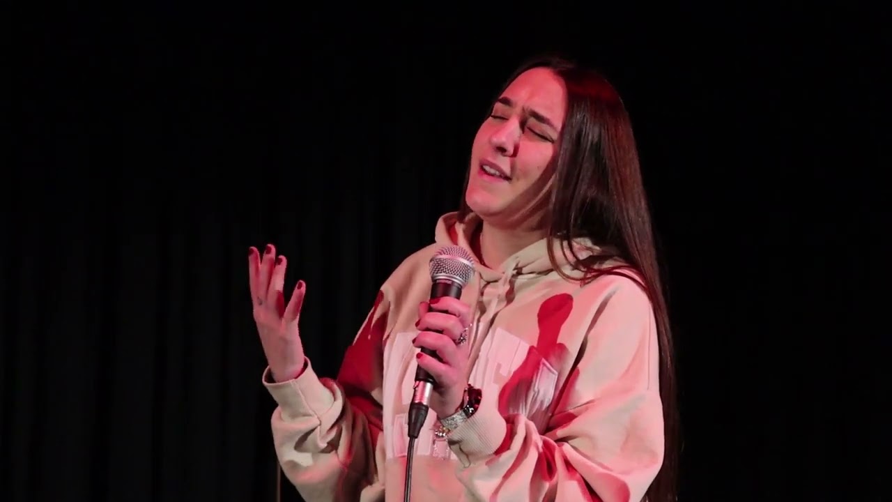 Cristina Sevilla - A tu madre (Las Carlostas)