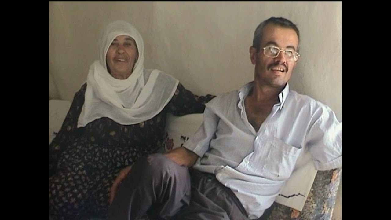 AMCAM KIZLARI DÖNDÜ TUNÇ  ZELO ERDEM  ANAM KADRİYE  DİNLER KİREZ  CİDACI  IRAZ  ÖZDEN