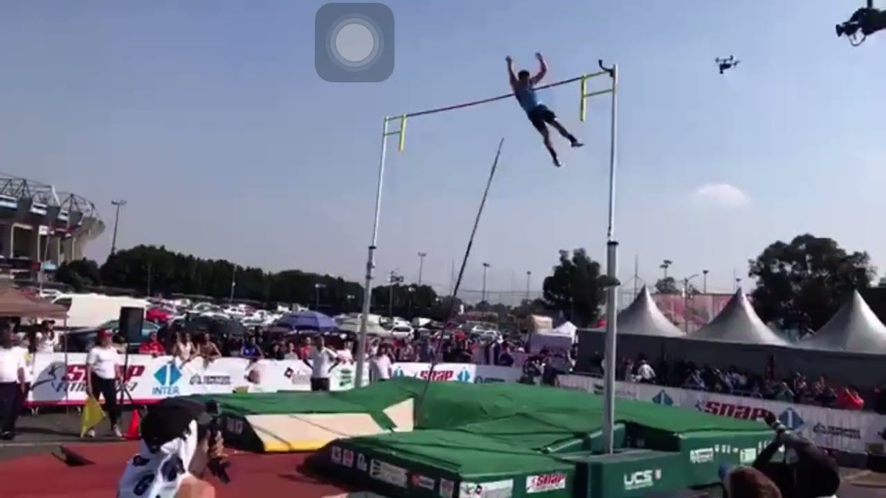 Matt Ludwig personal best jump - 5.90m/19'4.25