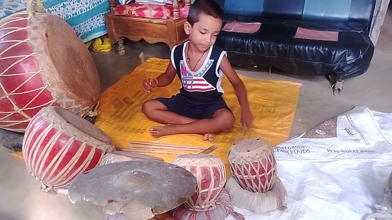 নাগৰা বজোৱা আখৰাৰ অংশ এটি