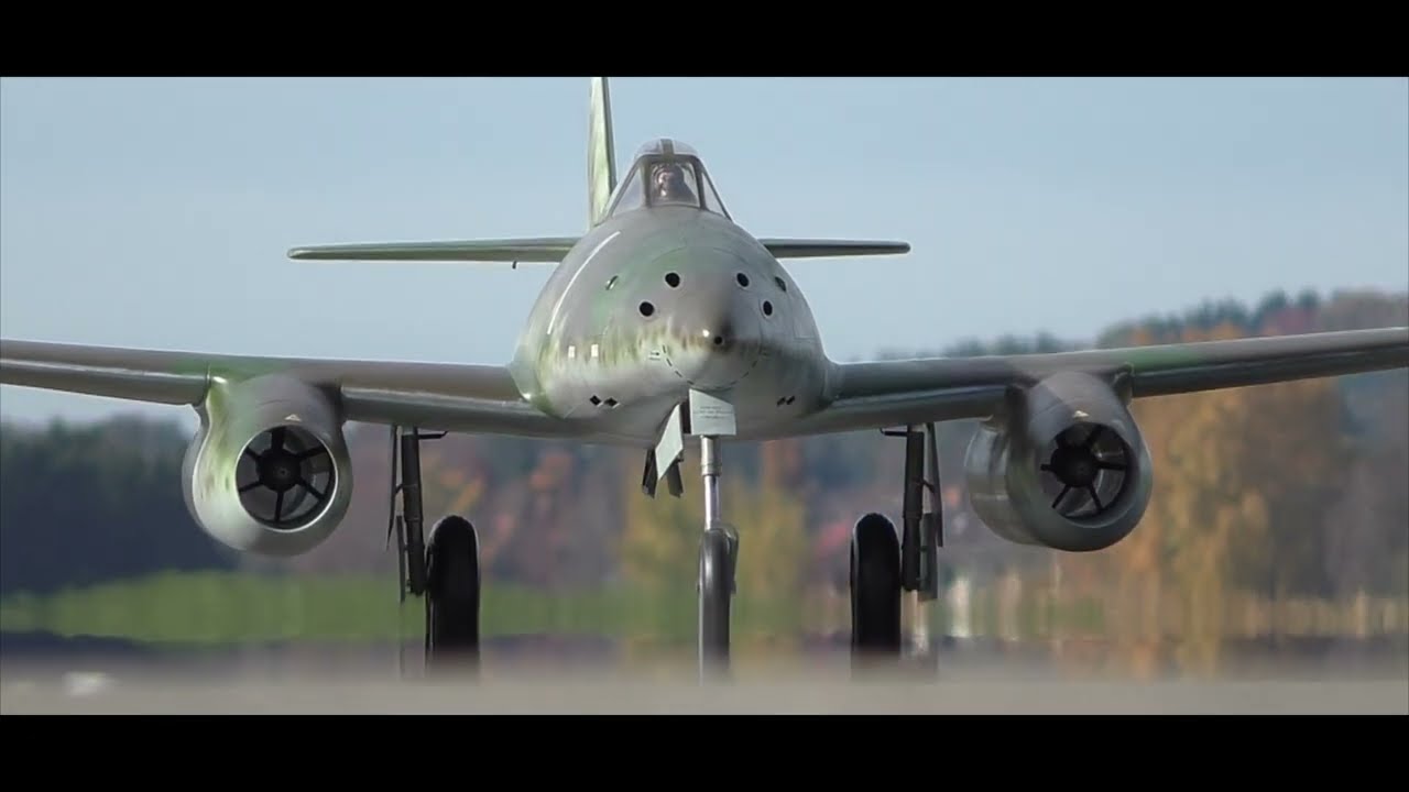 Grumania Me 262 First flight