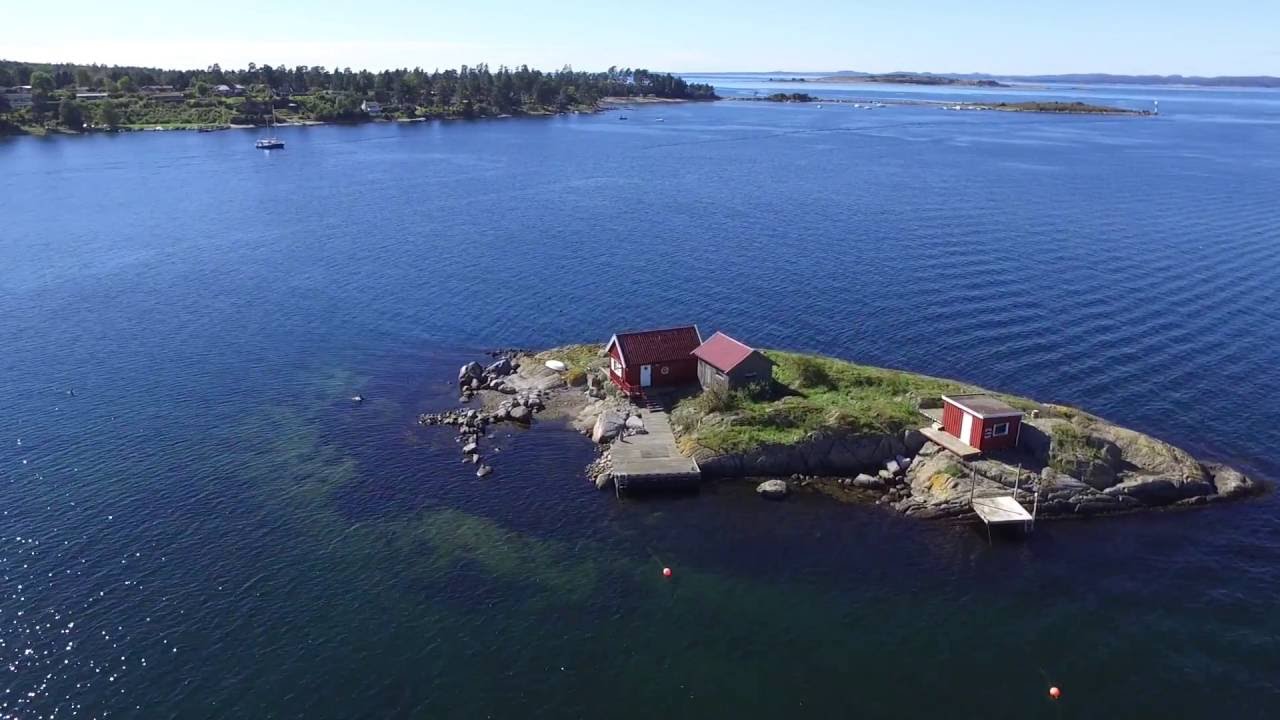 HELGEROA COASTLINE NORWAY