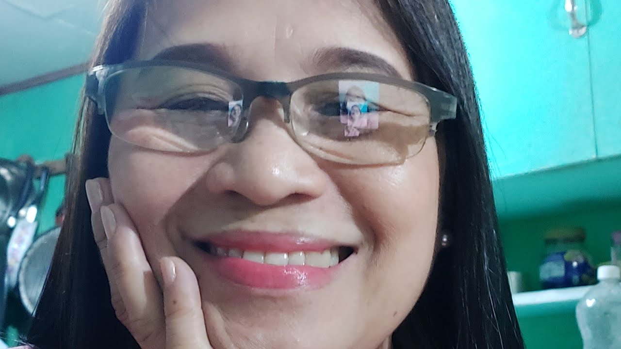 take 2 live Playing candy crush for funny 😆 let try injoy