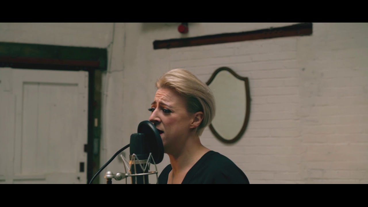 Lindsay Dracass - 'Now I See' | Live Studio Session