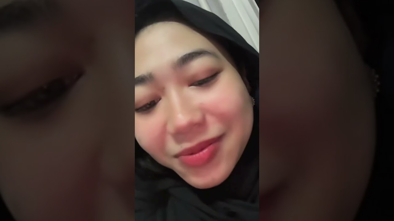 Kaka Berhijab yang Blak-blakan! Yang dibawah Umur Jangan Nonton ya Guys #subscribe 
