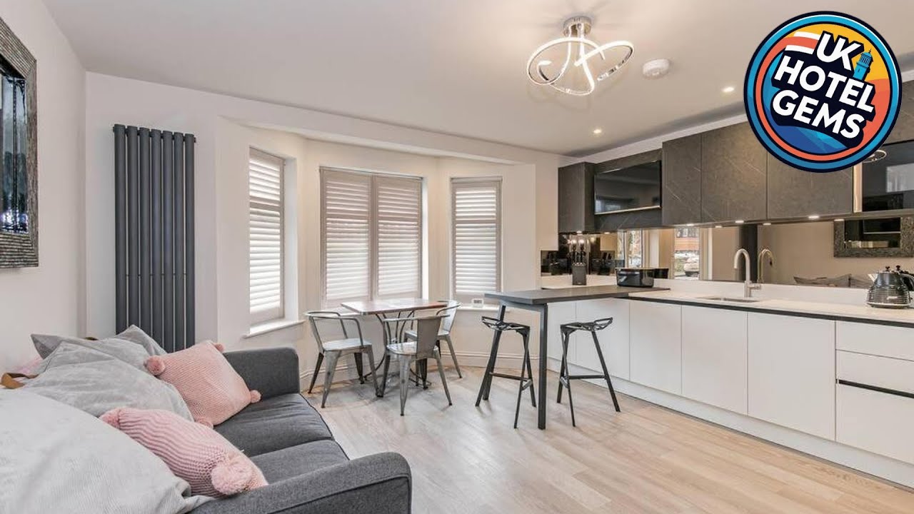 Flat 1, 161 Crescent Road Luxury Apartment | Oxford, United Kingdom | Hotel Review 🏩