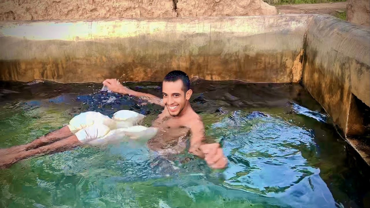 Ghar Ki Motor Kharab Ho Gayi 🚰😅 Bahar Pool Par Nahane Aa Gaye! 🏊‍♂️🌞