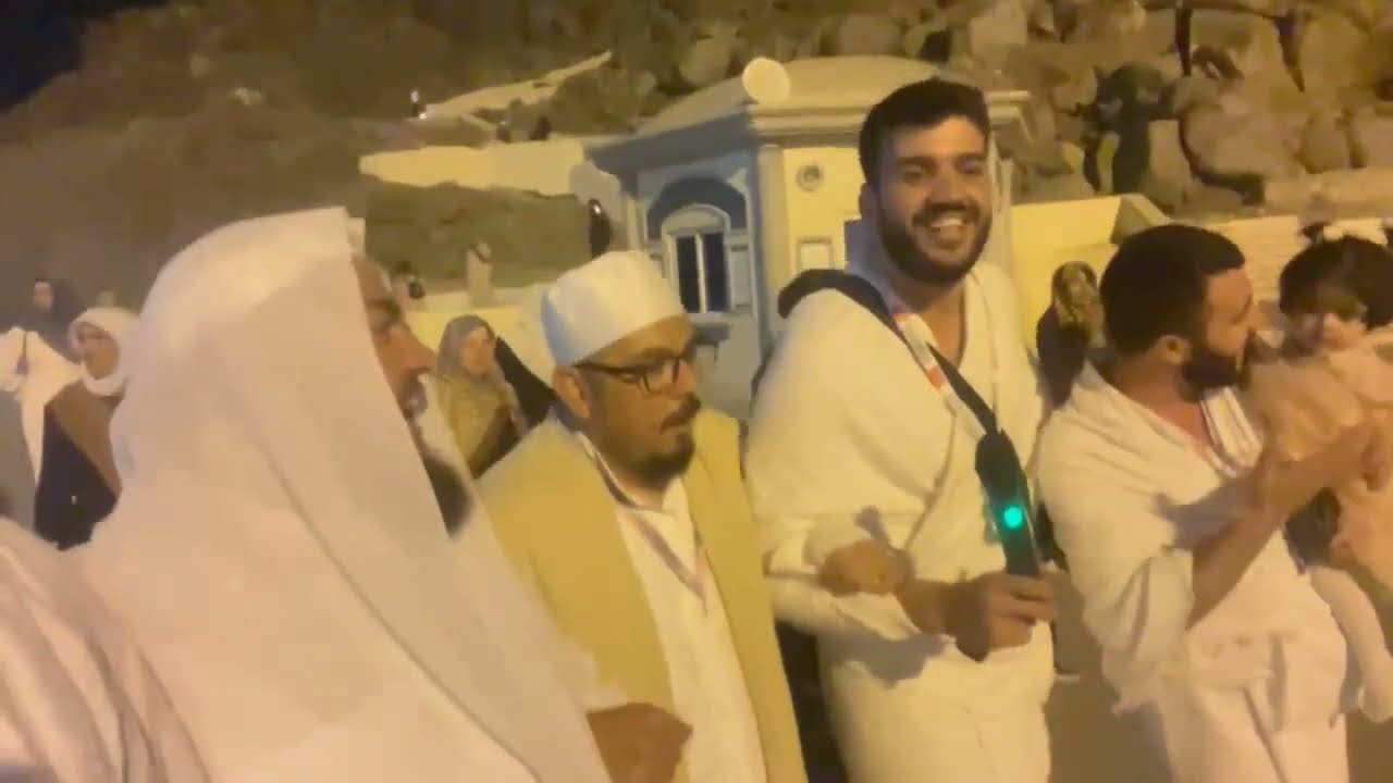 Arafat Dağın'da yol ver Dağlar ilahisi söyledik Yunus ekin irfan Özalp