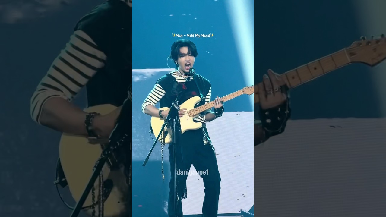 Stray Kids #Han - Hold my hand [+ guitar solo ] dominATE World Tour #StrayKids ​⁠@StrayKids