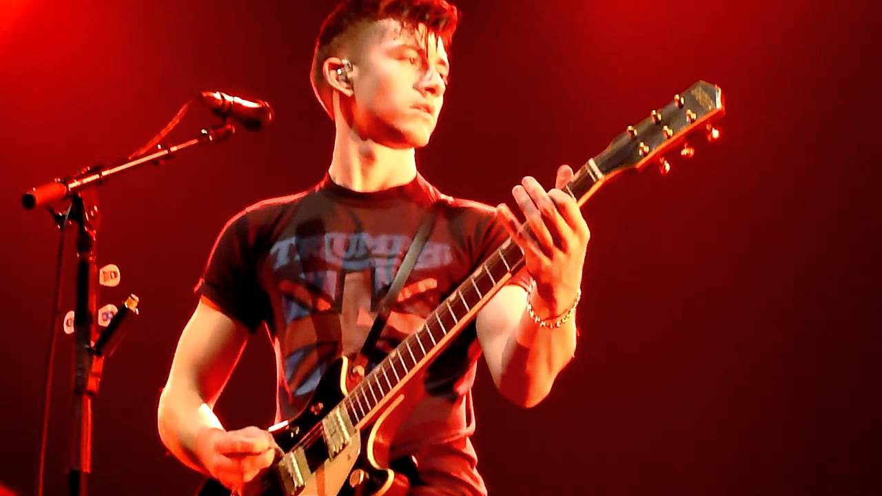 Arctic Monkeys - R U Mine ? live @ Madison Square Garden, NYC - March 22, 2012