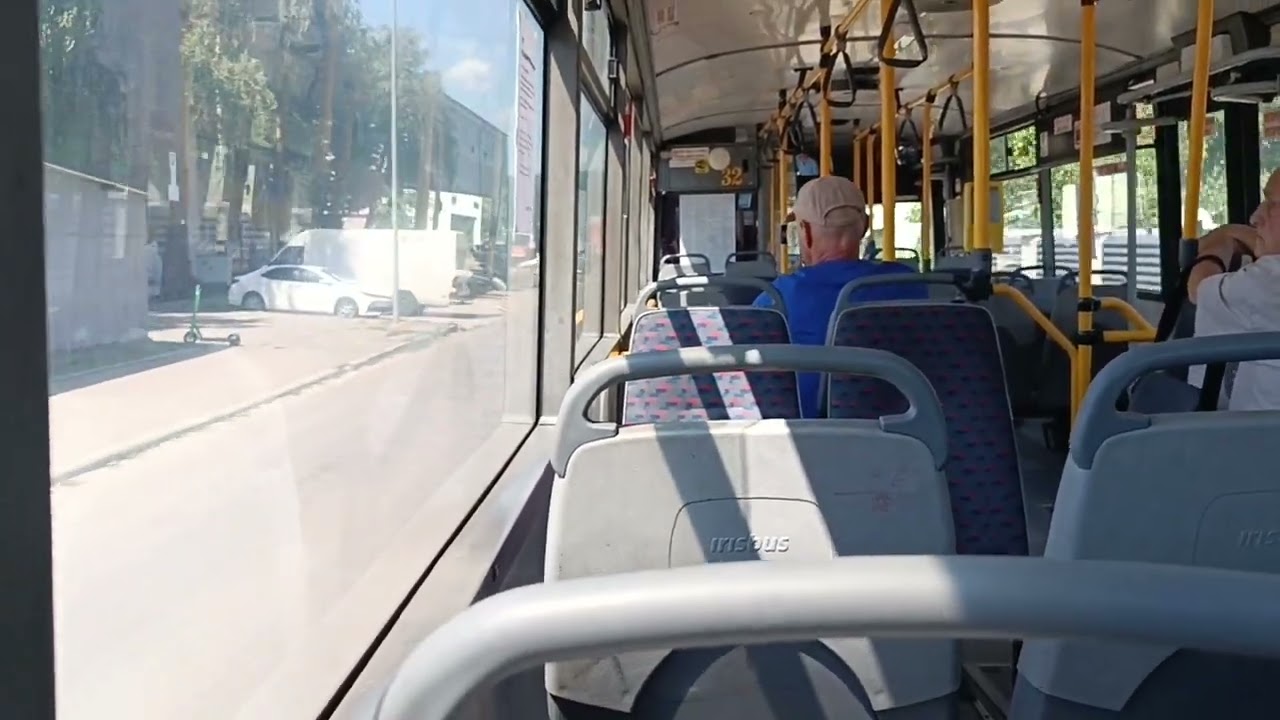 Karosa B952E.1716 (#32) / linka 5 / Trenčín
