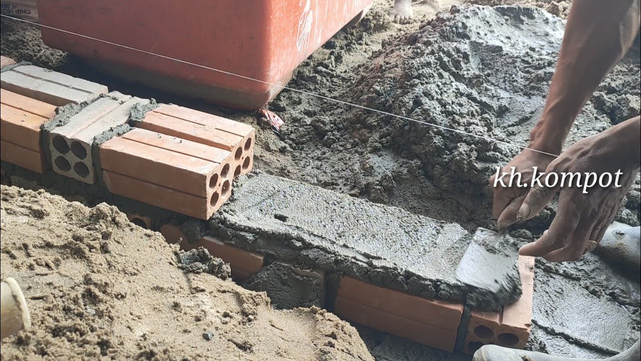 Prepare 20 bricks to hold the sand,  រៀបឥដ្ឋ២០ទប់ខ្សាច់ [ kh.kompot contruction ]