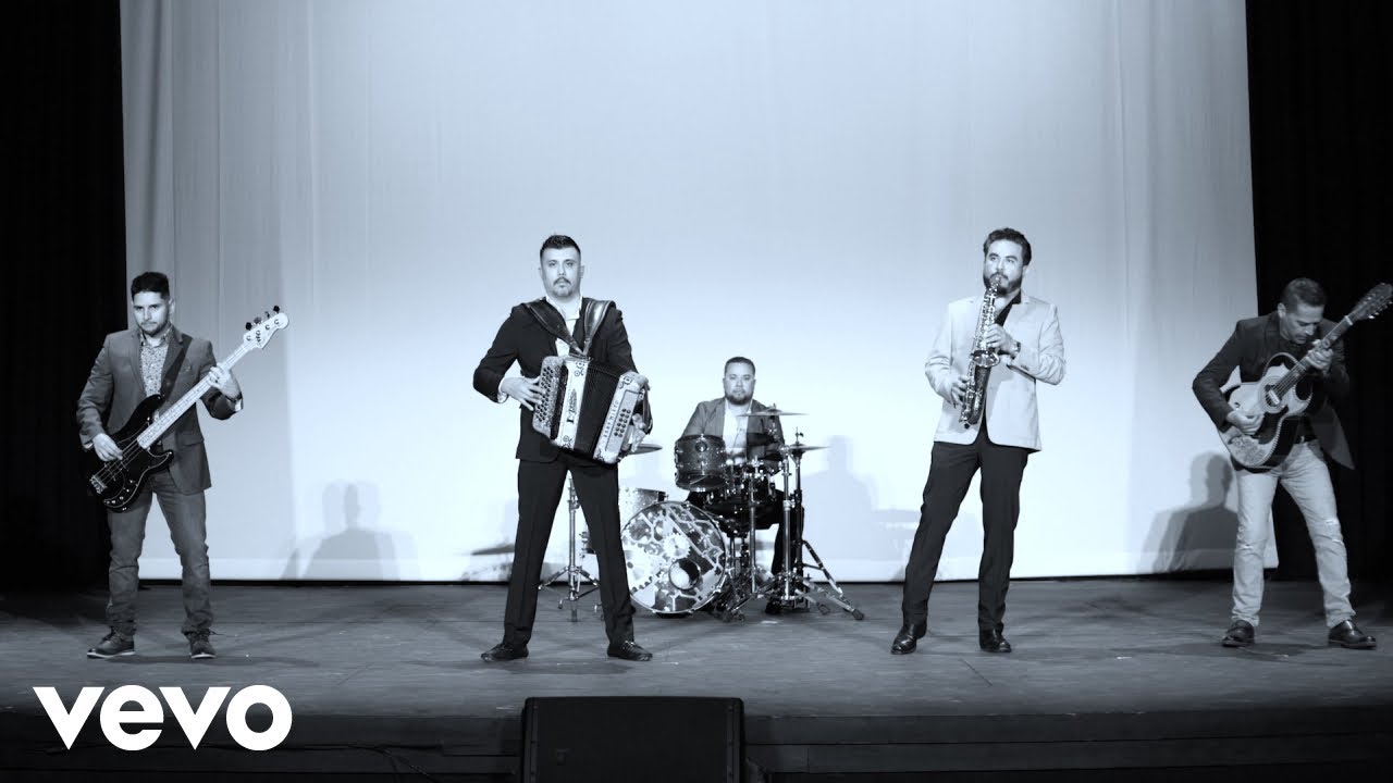 La Maquinaria Norte&ntilde;a - Calificaci&oacute;n Perfecta