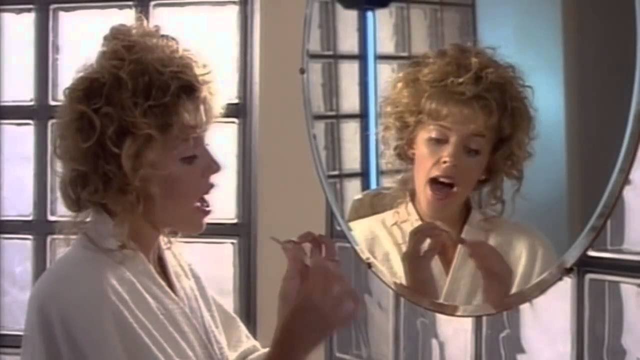 I SHOULD BE SO LUCKY - Kylie Minogue | Subtítulos inglés y español