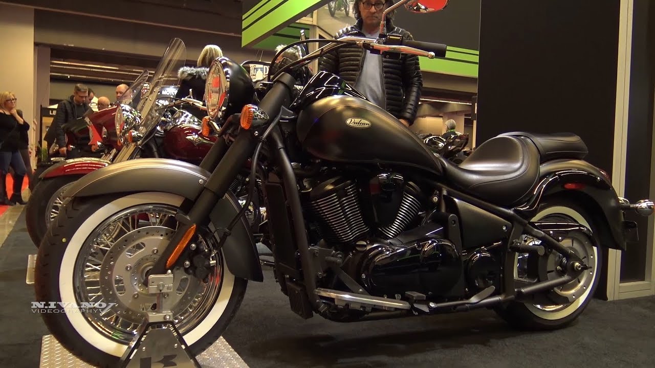 2018 Kawasaki Vulcan 900 Classic - Walkaround - 2018 Montreal Motorcycle Show