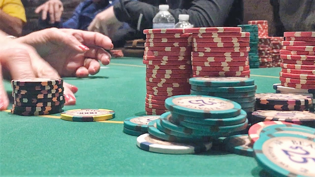 Mississippi Poker in a BBQ Restaurant