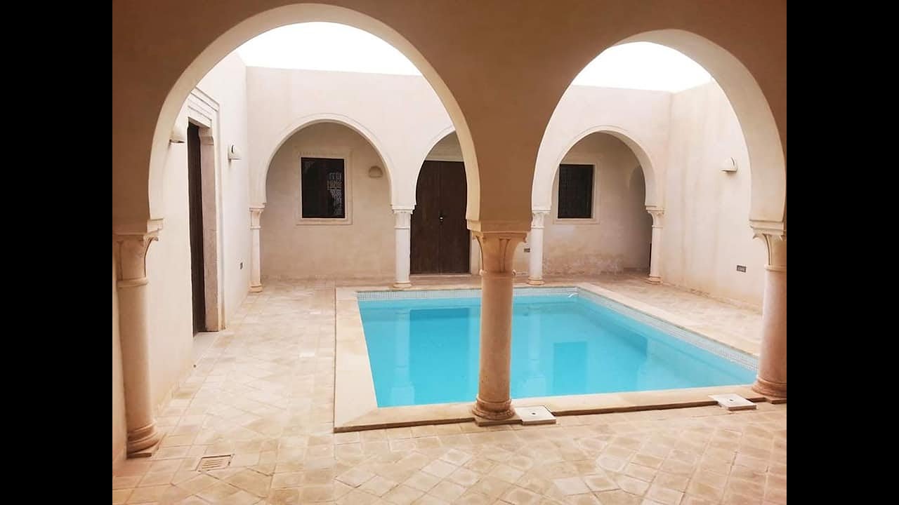 “Houch-typique” avec piscine a vendre à Djerba Midoun