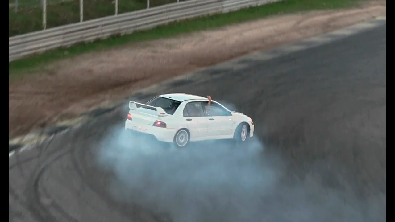 EPIC Lancer Evo IX drifting and shooting flames