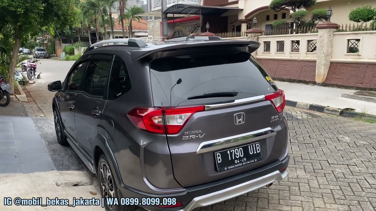 Honda BRV E Prestige CVT 2016 Grey Metalik NIK 2016 KM 103rb Asli