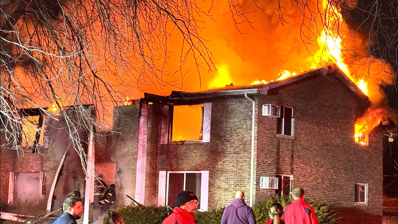 Bridgeport MI (APARTMENT STRUCTURE FIRE 3rd ALARM) Scene 