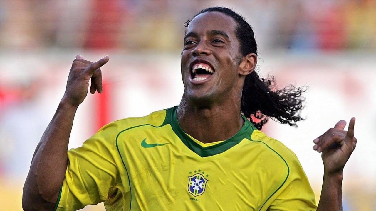 Ronaldinho Vs Paraguay - T:2005 - J:14 - World Cup Qualification. #ronaldinho #brasil #football #r10