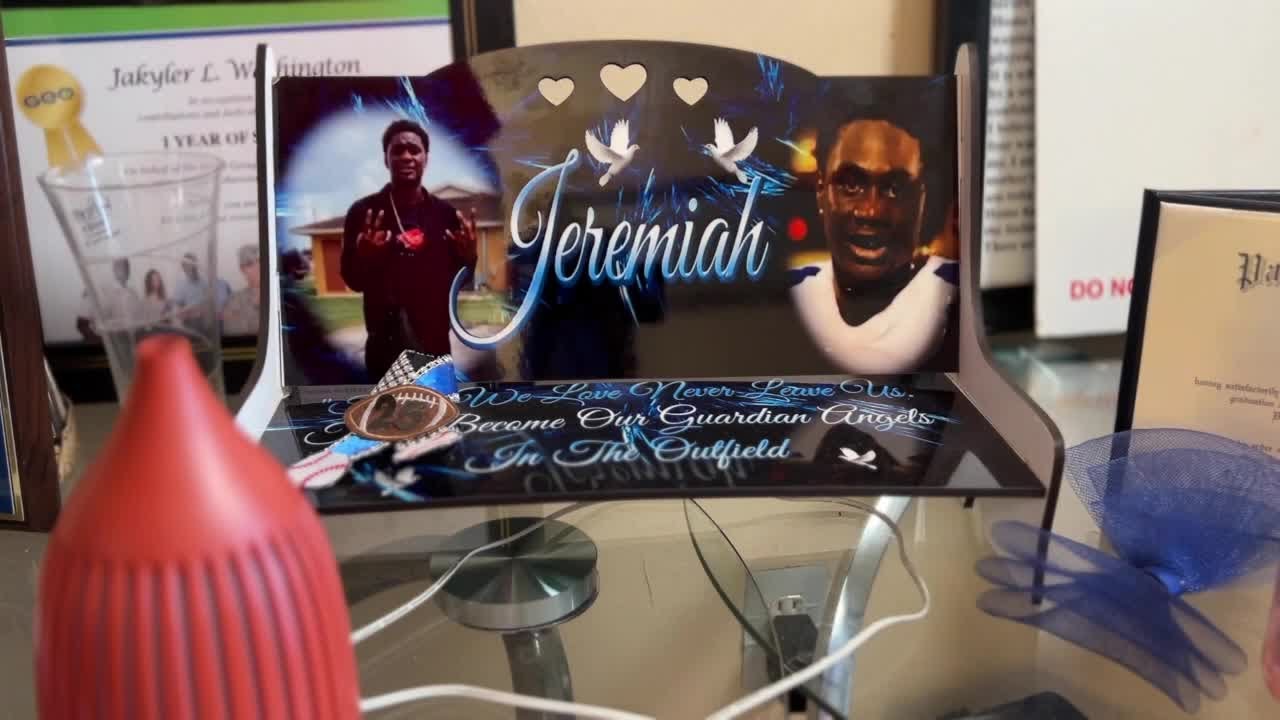 Teen arrested in car crash that killed 2 Pahokee High School students