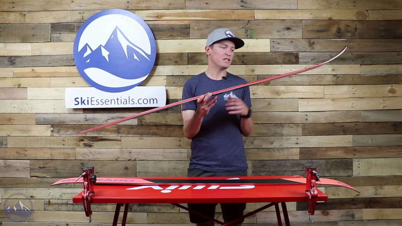 2021 SkiEssentials.com Ski Test - Blizzard Rustler 9
