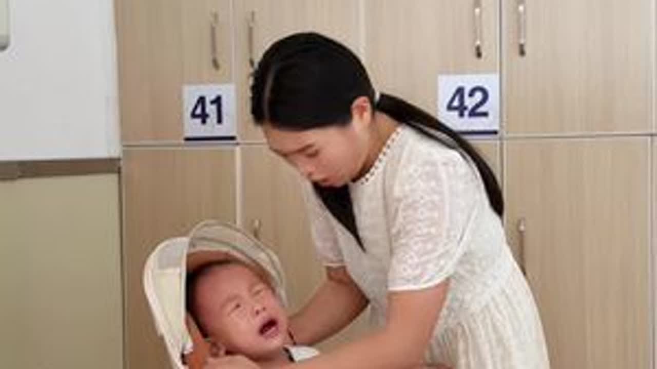 住了四天院保险完还花了这么多，基本都是各种检查，加上四天的吃喝打车 俩月的奶粉💰又没了…… #喜爱度激励计划#全职妈妈日常生活记录 #全职妈妈日常 #分享日常生活 #vlog日常