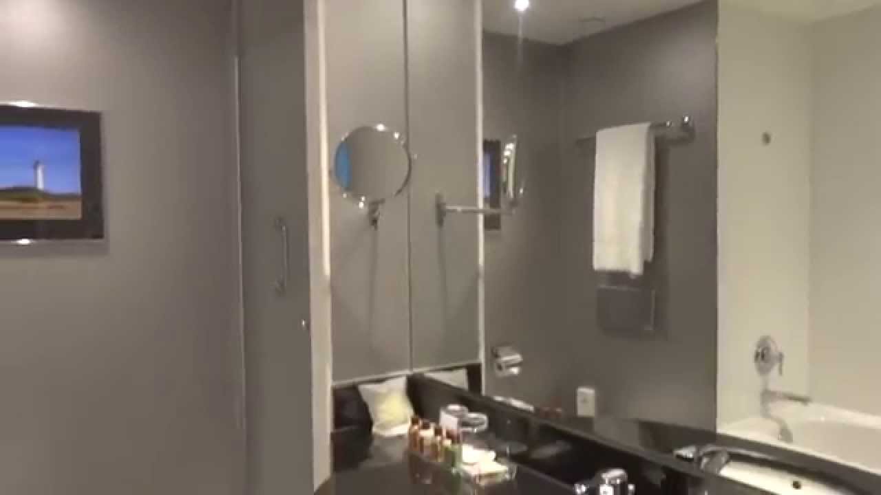 Hotel: Sheraton Amsterdam Airport**** Executive Bathroom 748 (HotelRooms)