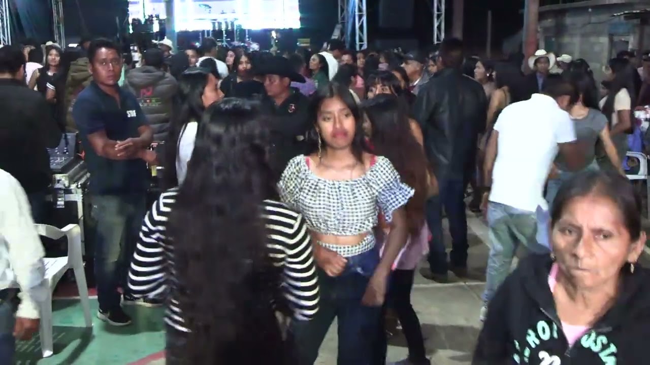 Dueto de Bertin y Lalo en Chilixtlahuaca, Gro.