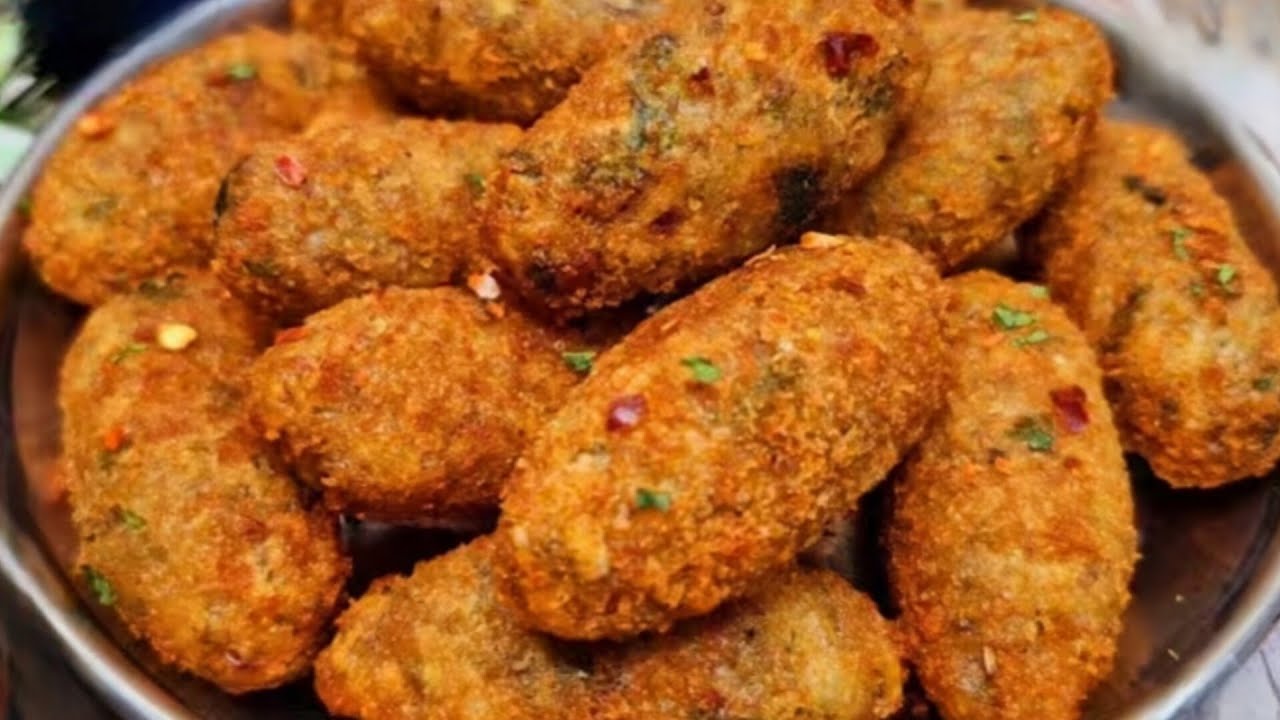केवल 3 कच्चे आलू से बना गरमा गरम कुरकुरा नाश्ता जो भी खाए खाता ही जाए | Crispy aalu ka nashta 🙏🙏❤️❤️