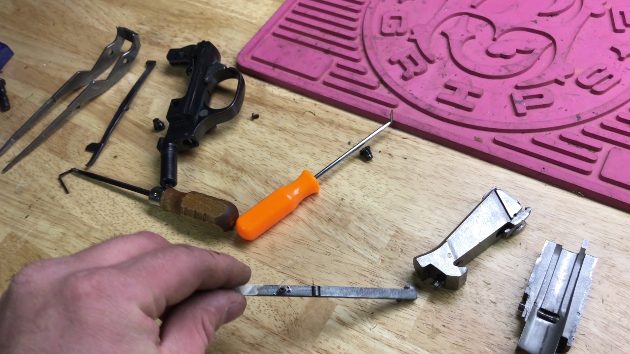ITHACA MODEL 37 BREAKDOWN