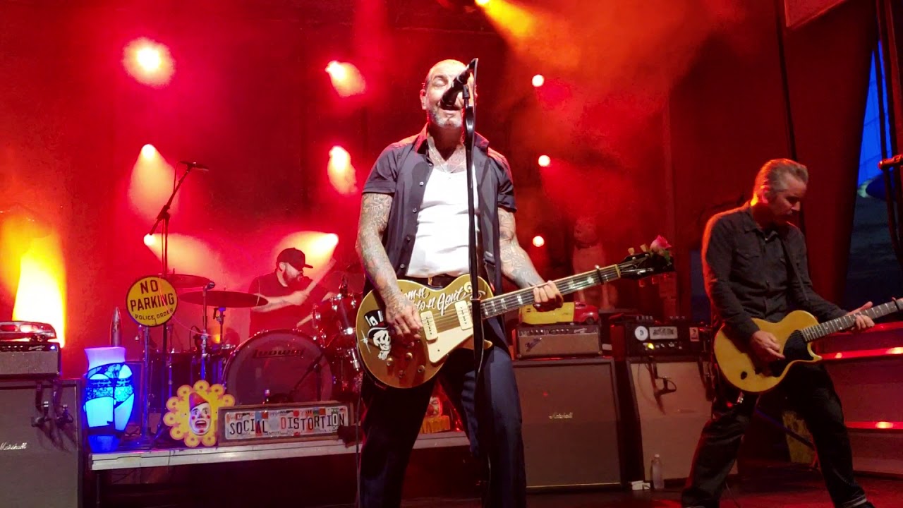 Social Distortion opening at rock n roll hall of fame 8.11.18 @jamiefrolick2579