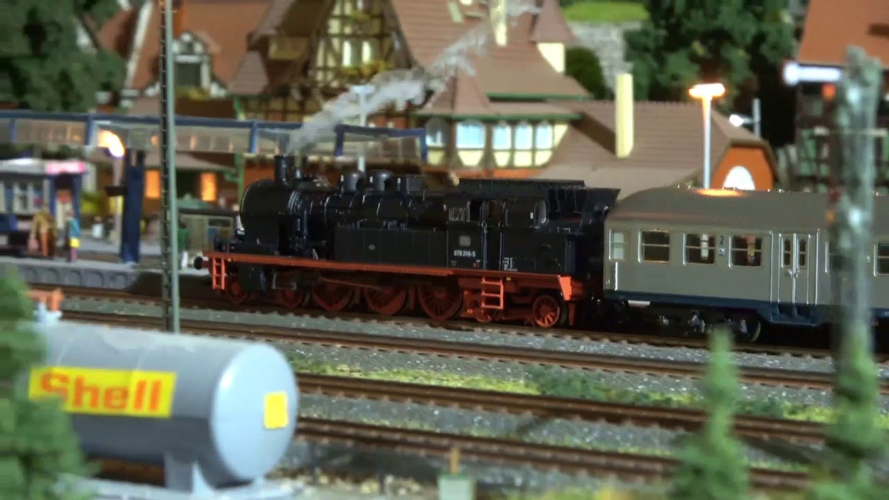 Zwei sehr schöne neue Märklin Dampfloks 39881 BR 44 und 39785 BR 078 mit Dampf