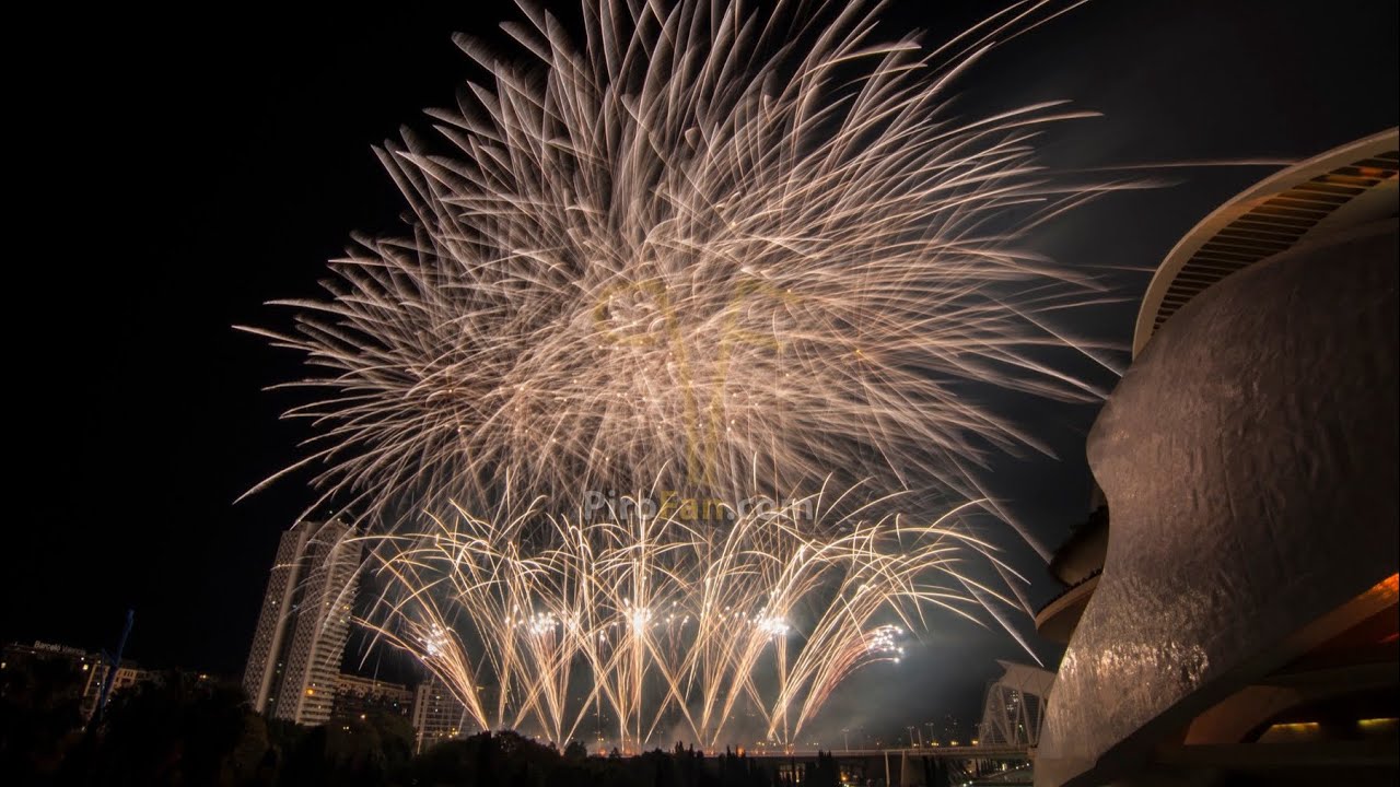 Pirotecnia Valenciana - Nit del Foc Fallas 2026