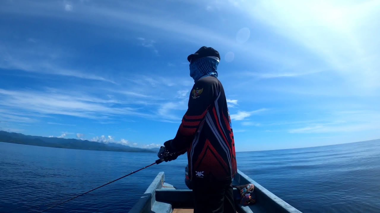Slow jigging with evergreen Poseidon Slow Jerker ‼️depth up to 450 M