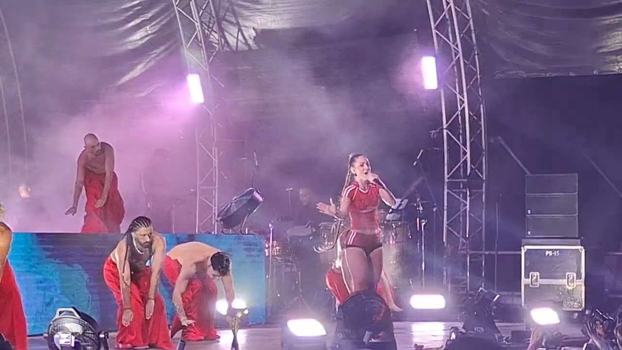 Lila - Ανασαίνω και ζαλίζομαι (Live Concert Τεχνόπολη)