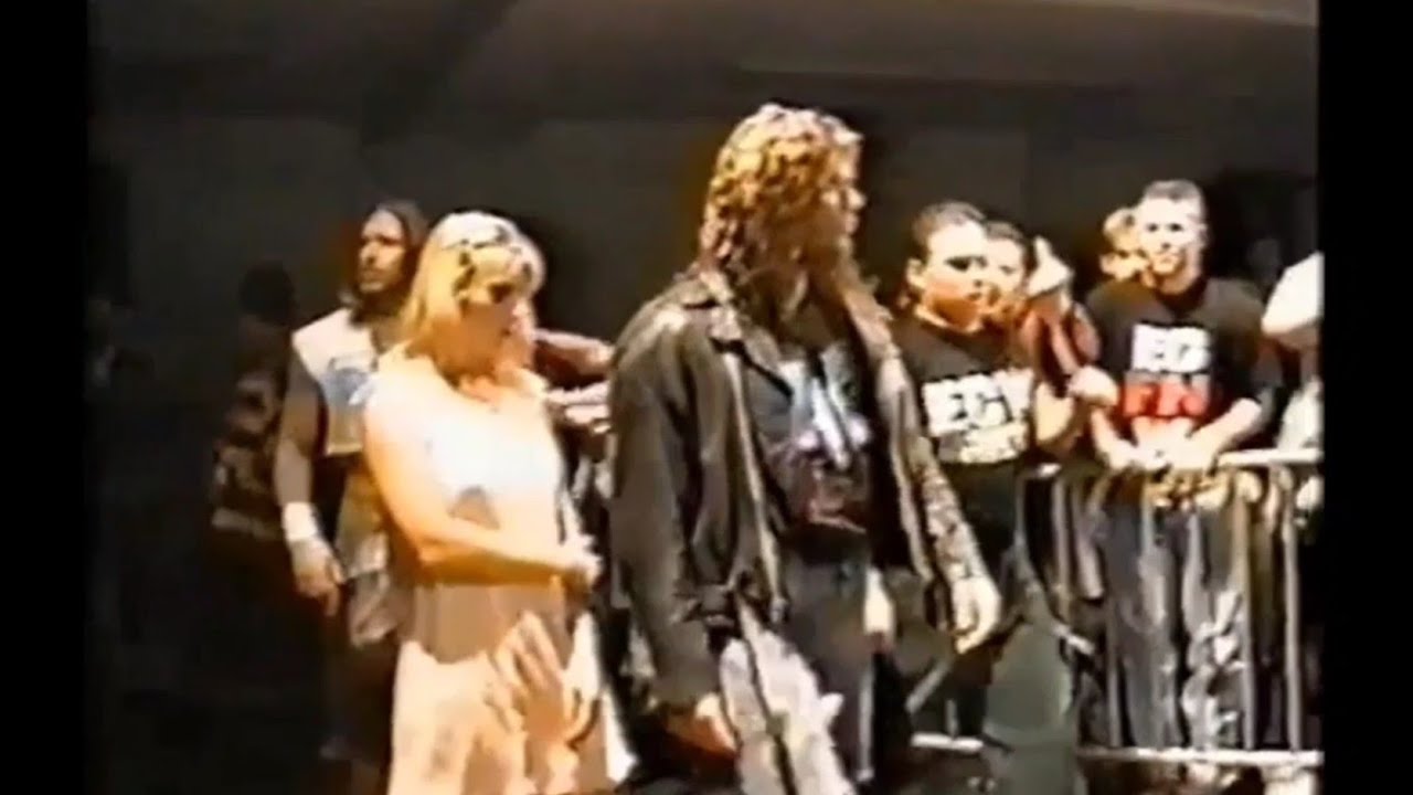 ECW 