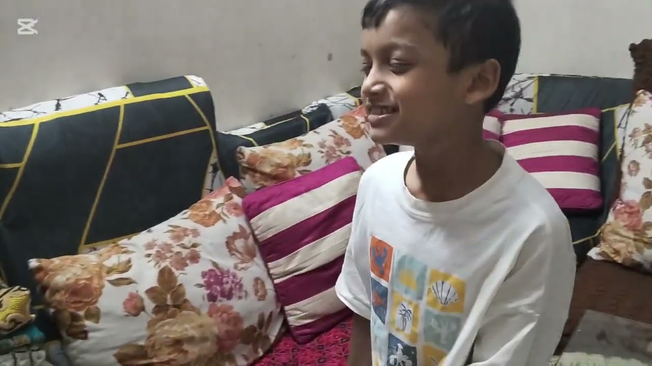 ৮ম রোজার ইফতার করলাম ভাইয়ার বাসায়। 