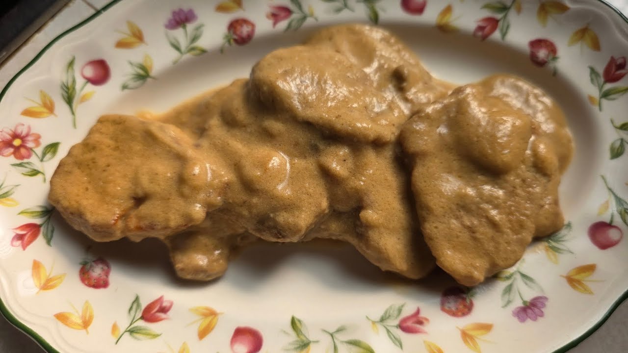 Solomillo de cerdo en salsa cremosa (Receta de restaurante en casa)