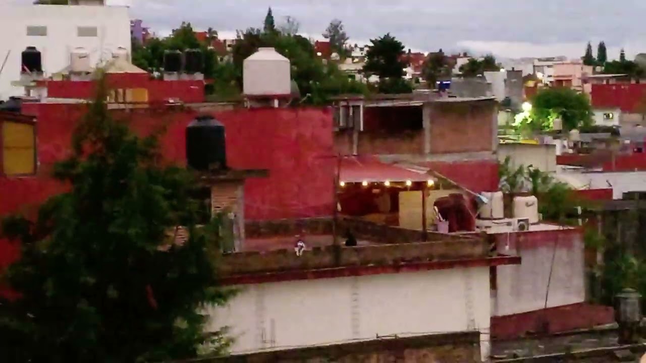 Vista de Xalapa al Citlaltepetl y al Cofre de Perote 