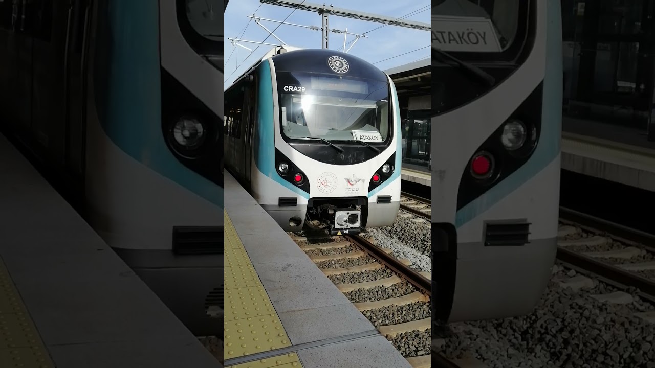 Marmaray pendik istasyonunda tren trafigi