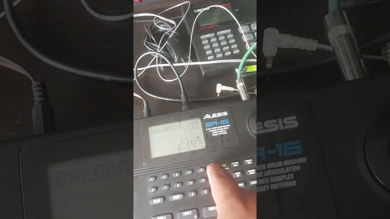Paquete de Ritmos en Una ALESIS SR16