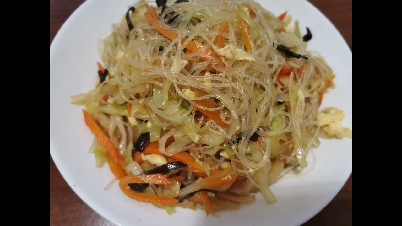 Kuchnia Chińska 中国美食: Makaron ryżowy z kapustą :)