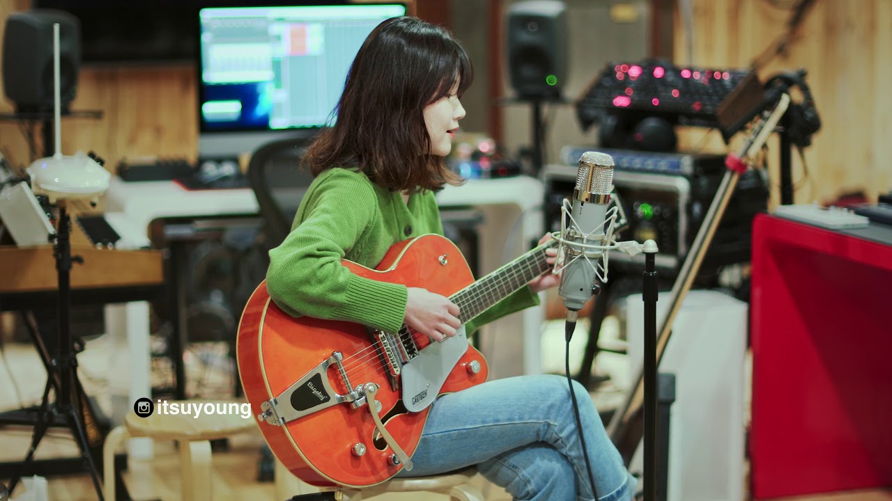 Kim SuYoung / 김수영 - Cheek to Cheek (Cover)