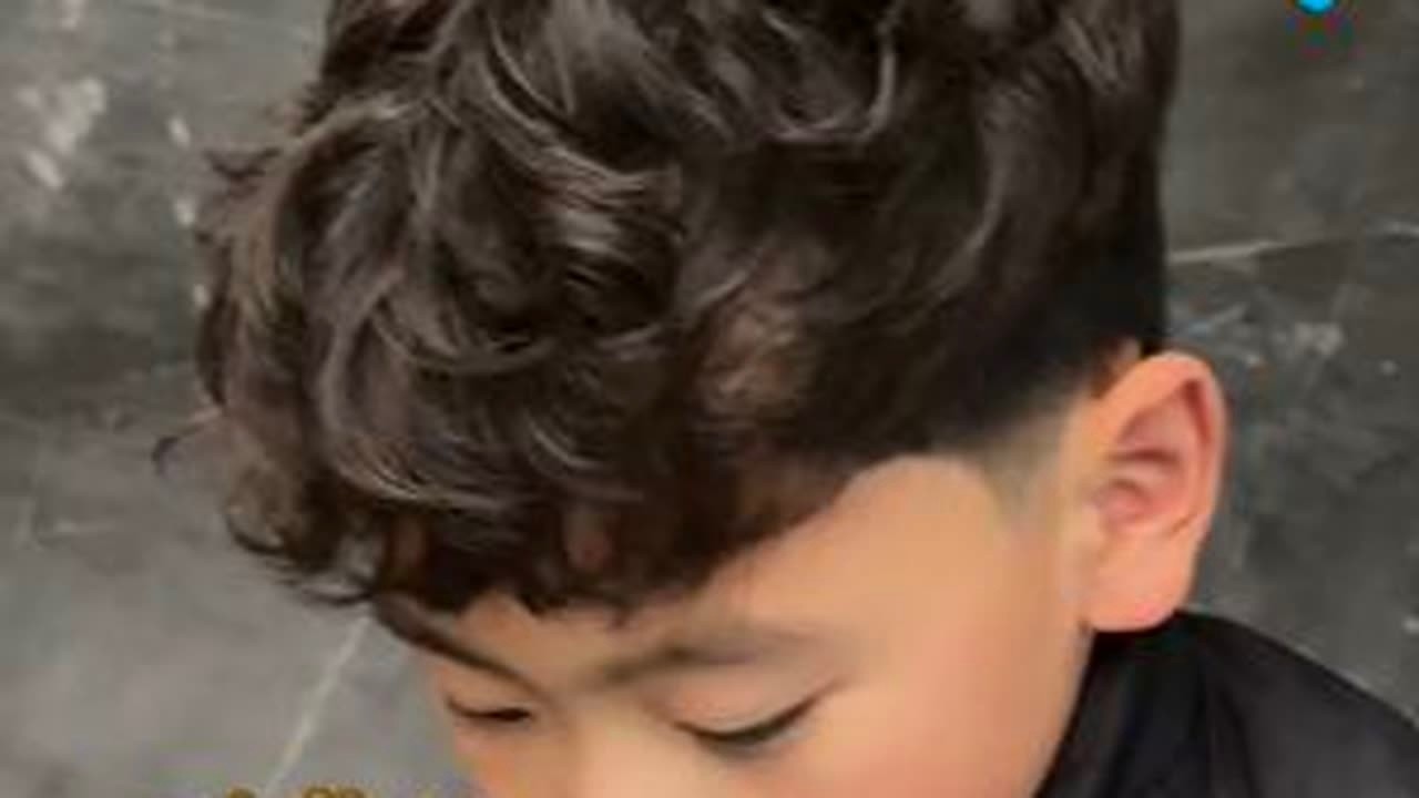 小孩哥烫#亚裔卷 满满的混血感#儿童烫发 #谁还没个隐藏技能 #苏州男士发型设计 #理的one