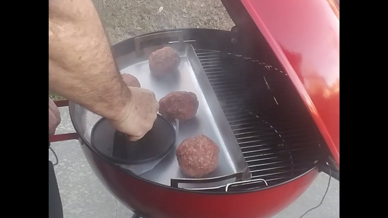 Smashburgers on Weber Kettle | Slow n Sear | Drip n Griddle